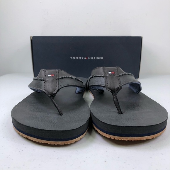 TOMMY Hilfiger Dilly Thong Flip Flop Sandals - Picture 4 of 8